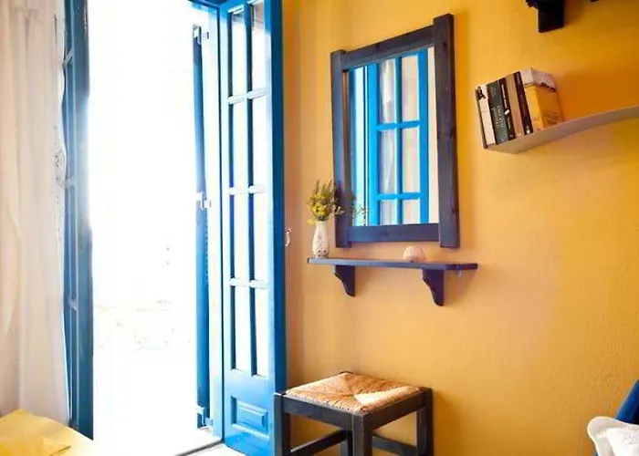 Evi 2* Aliki (Paros)