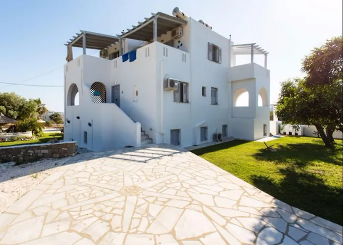 Evi 2* Aliki (Paros)