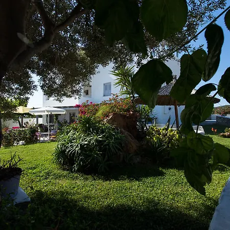 Evi 2* Aliki (Paros)